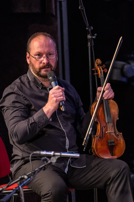 2.on line MB DK autor snímku : Zdeněk Kolin
